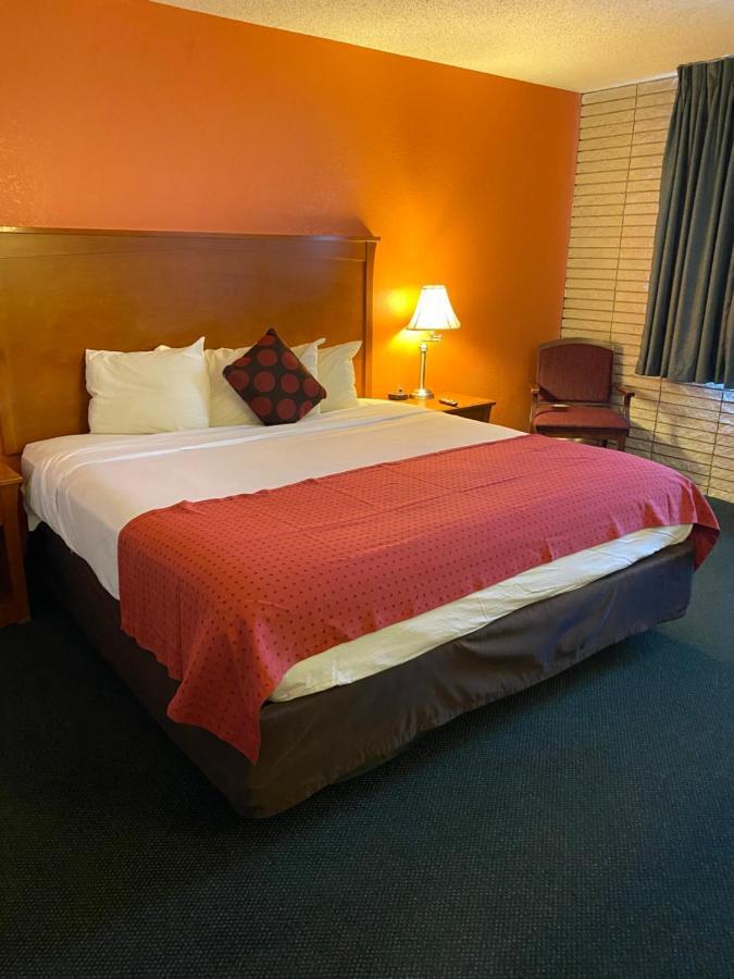 סאלינה Americas Best Value Inn מראה חיצוני תמונה