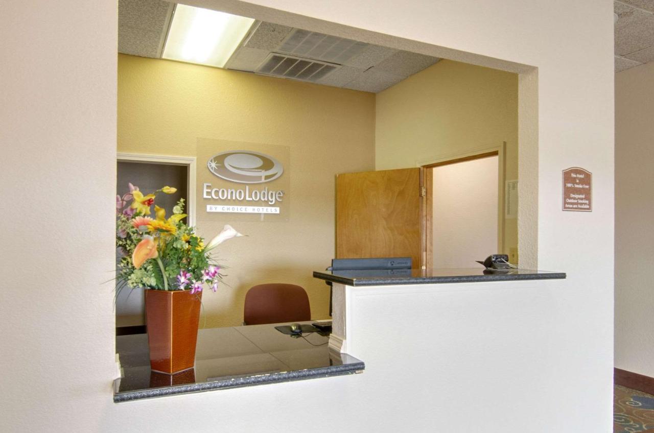 סאלינה Americas Best Value Inn מראה חיצוני תמונה